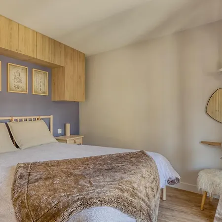 Apartment Rare ! Renove Dans Le Village Pieton De *