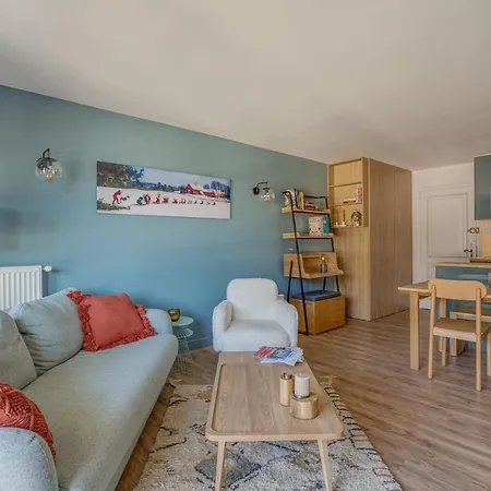 Apartment Rare ! Renove Dans Le Village Pieton De